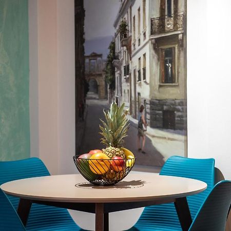 Ferienwohnung Blue Ark Wanderlust Athen Exterior foto